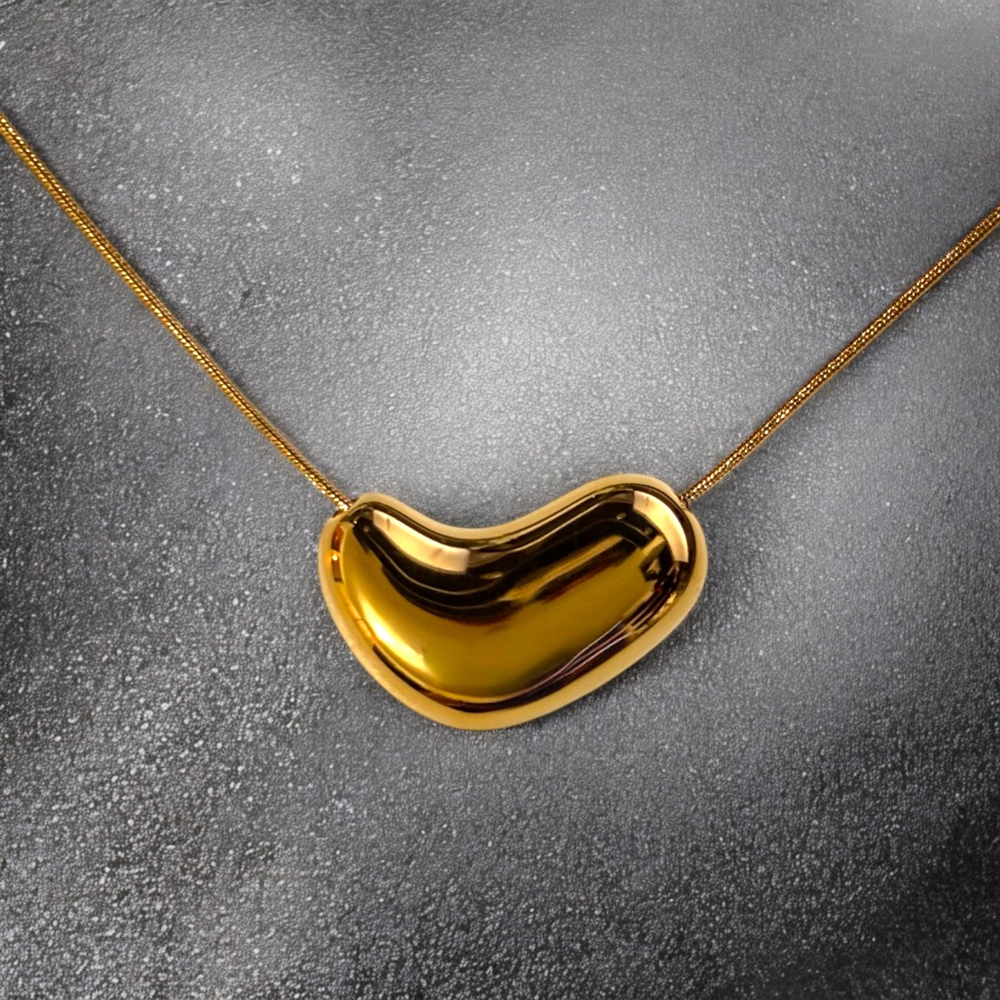 Collar Amore dorado