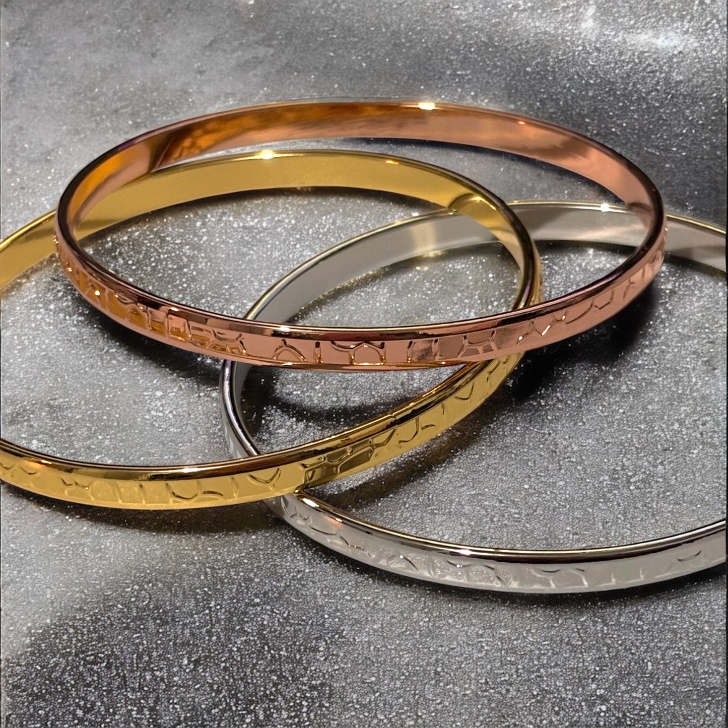 Pulseras Trinity Relieve