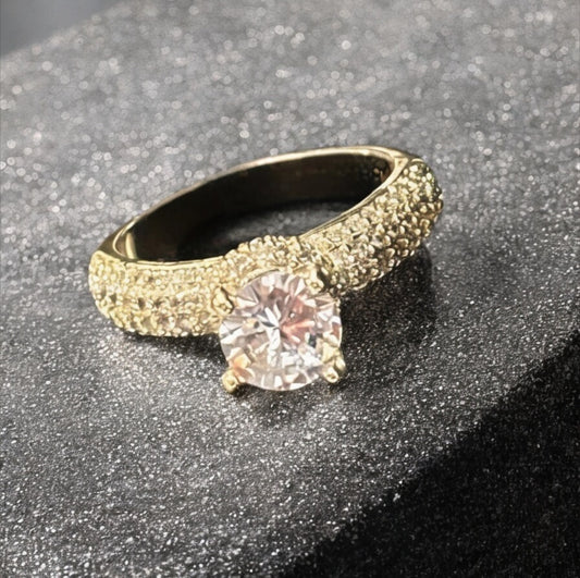 Anillo solitario Lucía