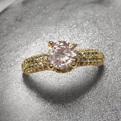 Anillo solitario Lucía