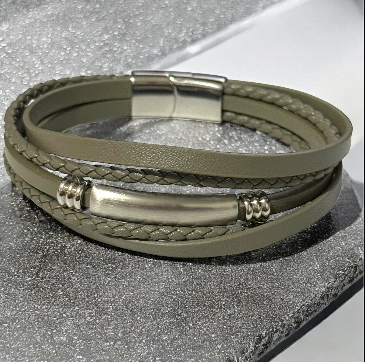 Pulsera caballero Virtus gris/plateado