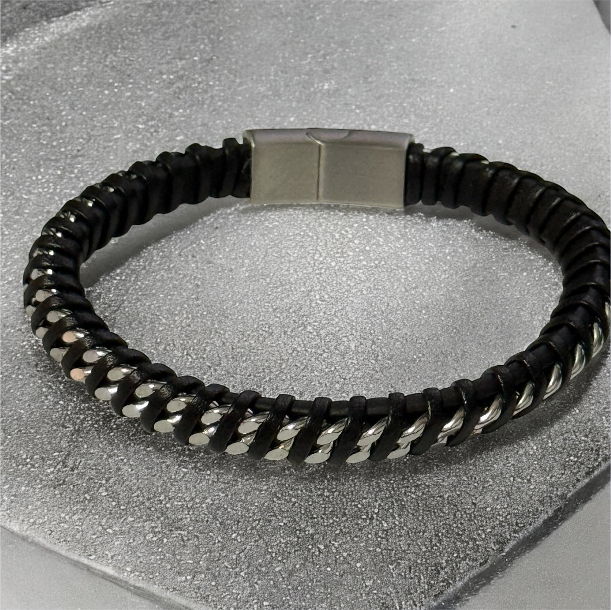 Pulsera caballero Urban negro/plateado