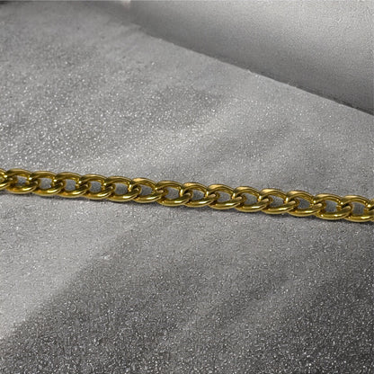 Cadena León